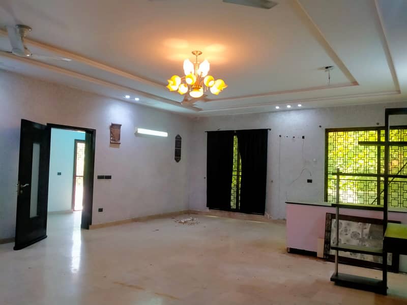 17 Marla indepedent House for Rent in Johar Town 2