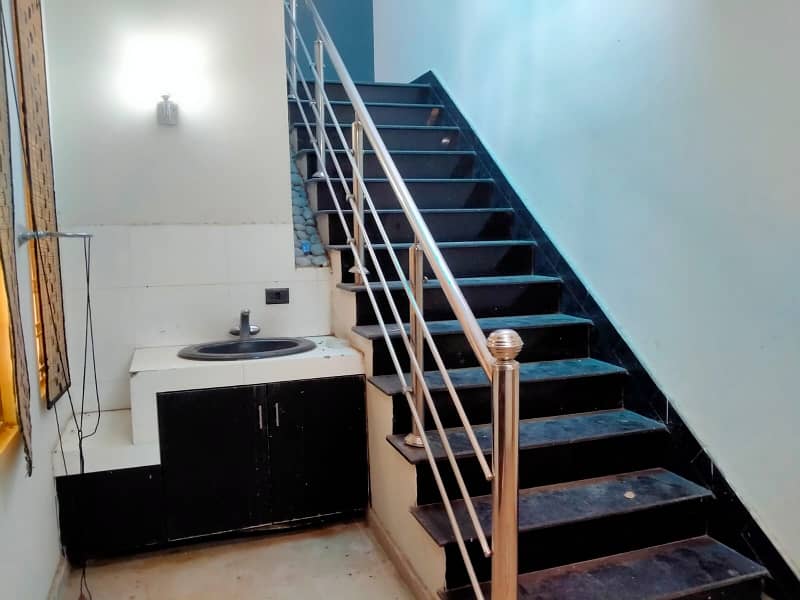 17 Marla indepedent House for Rent in Johar Town 4