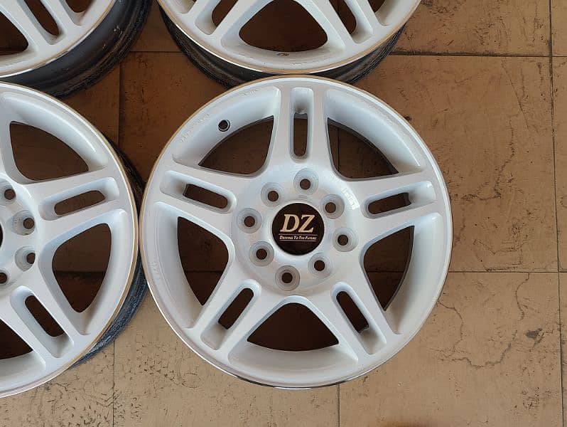 Slightly Used 13 inch Alloy Rims For Alto Wagon R & 660cc cars (China) 4