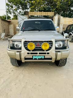 Mitsubishi Pajero 1993