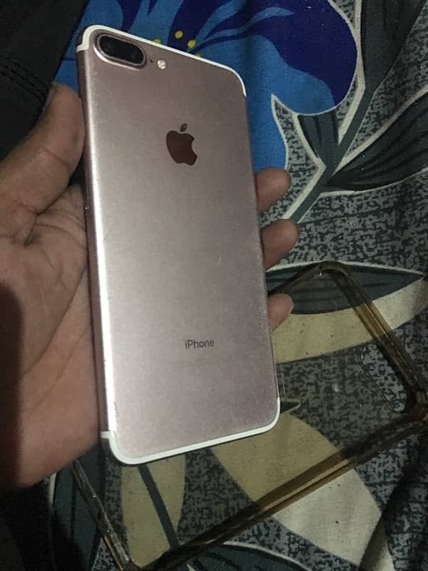 iphone 7 plus32 gb pta approved bypas 03102592936 4