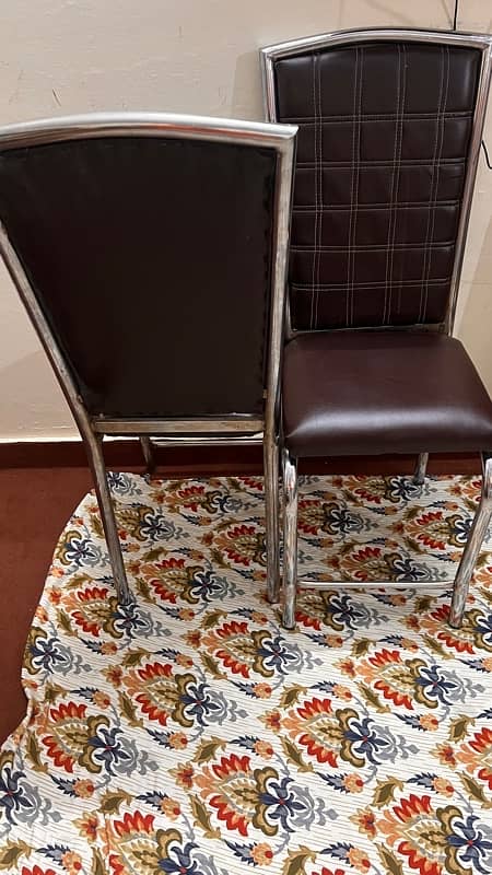 set of 4 chair 1