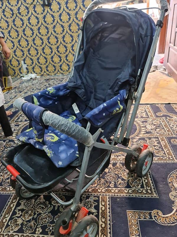 High Quality New pram 10/10 urgent sale 0