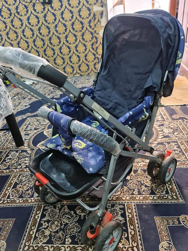 High Quality New pram 10/10 urgent sale 2