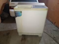 2 in 1 washing machine working condition 10/9 brand: Kenwood