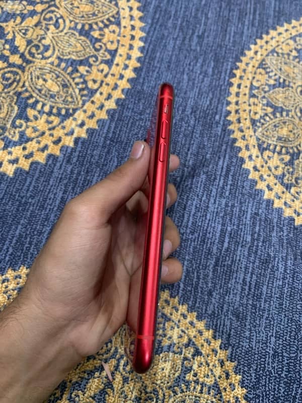 iphone 11 red colour 3