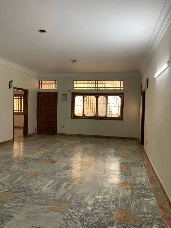 500 SQUARE YARDS 1ST FLOOR 4 BED DRAWING DINNING WEST OPEN PORTION FOR RENT IN JAUHAR 0