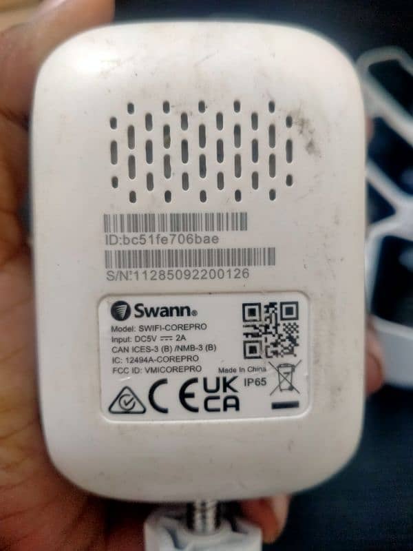 Swann wifi Camera with 3month batry backup 5