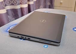 Dell Precision 7720 0