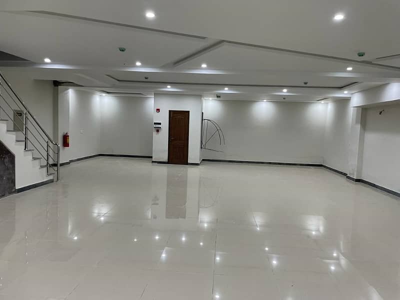 DHA Phase 3 Block Z 8 Marla Commercial Building Ground+Mezzanine+Basement Is Available for rent on prime location. 6