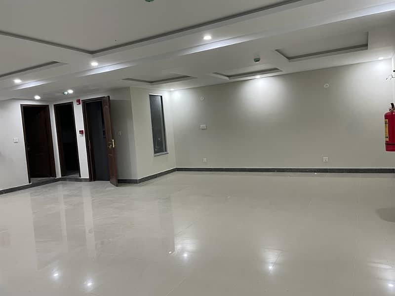 DHA Phase 3 Block Z 8 Marla Commercial Building Ground+Mezzanine+Basement Is Available for rent on prime location. 7