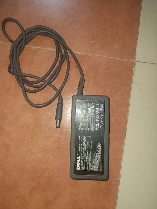 DELL Latitude charger 19.5V 2