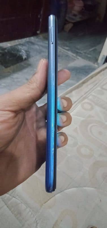 infinix hot 12 play 4GB ram + 1GB 64 3