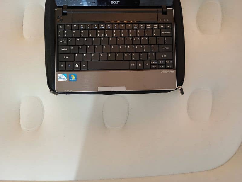 Acer Laptop 0