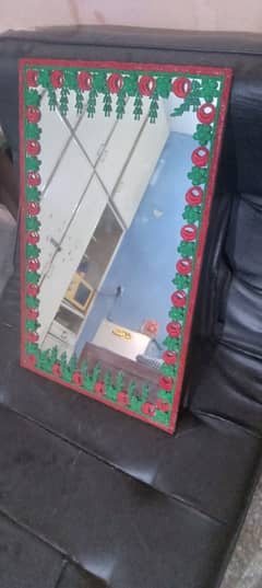 Decorated wall mirrorr