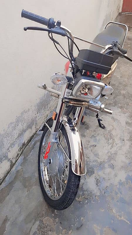 Honda CG 125 S Gold (Ad) 10/10 Condition 1