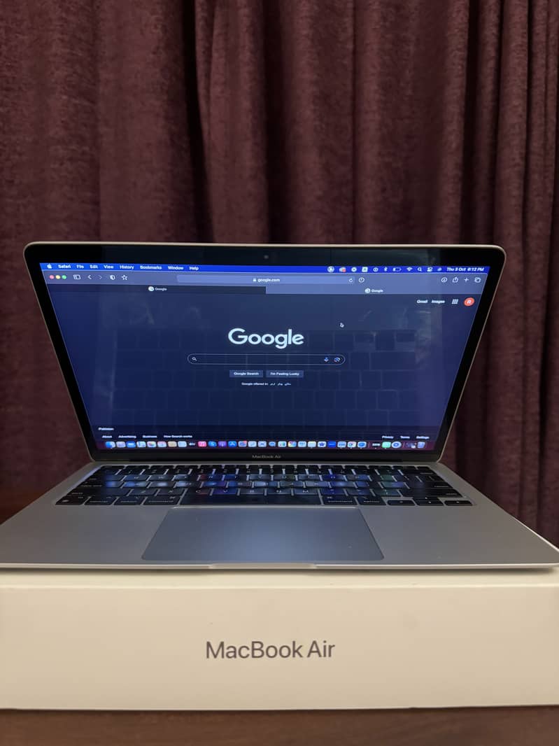 MacBook Air 13" M1 8GB With Original Box & Charger 5