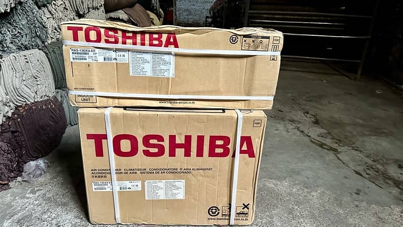 Toshiba inverter AC 1 Ton 0