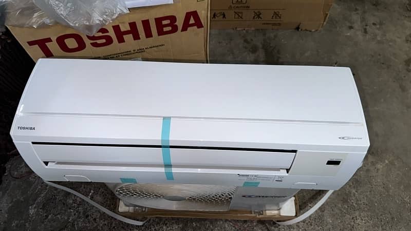 Toshiba inverter AC 1 Ton 4