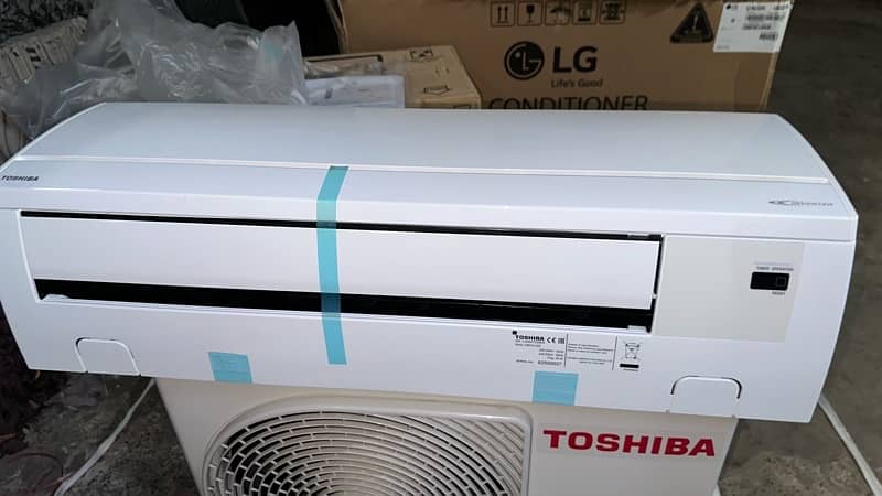 Toshiba inverter AC 1 Ton 9