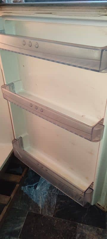 Old Haier 13 cubic feet refrigerator. 1