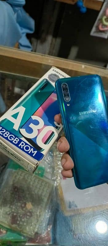 Samsung A30s 1