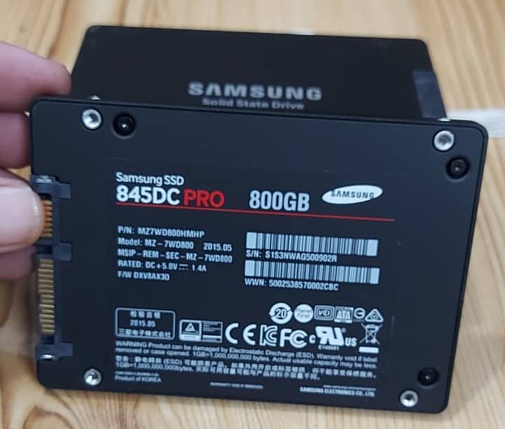 Samsung 800GB SSD 845DC PRO High-Performance Enterprise SSD 3