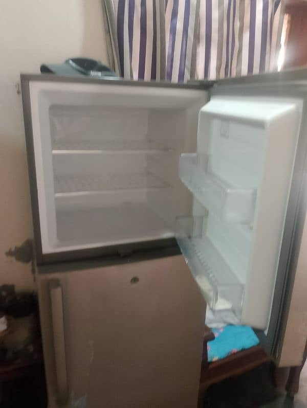 haier fridge 2