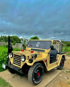 Jeep M 825 1981 0