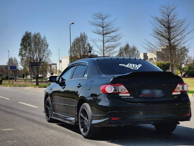 Toyota Corolla Altis SR 2013 4