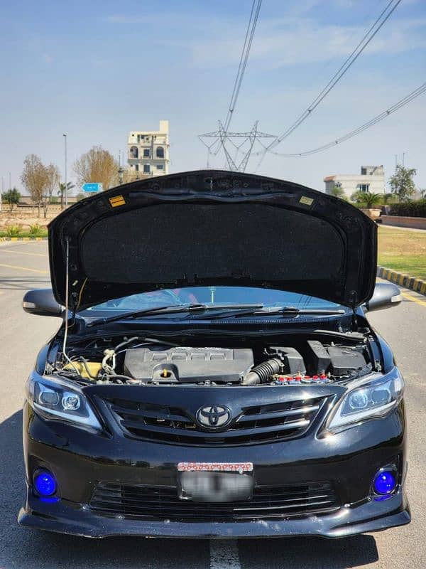 Toyota Corolla Altis SR 2013 6