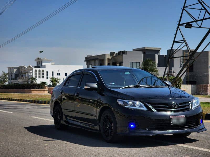 Toyota Corolla Altis SR 2013 8