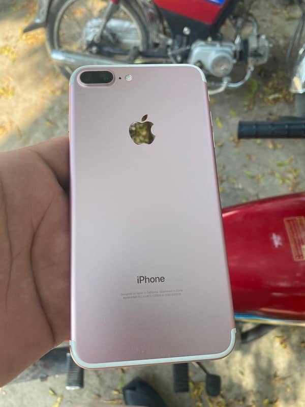 I Phone 7 plus 1