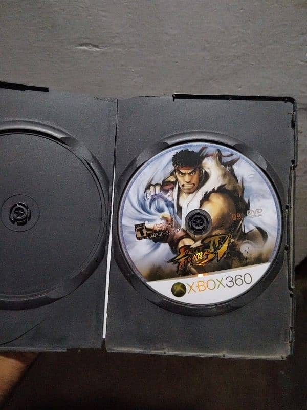 2 . Ps3 cd's &  2 . Xbox 360 cd's 6