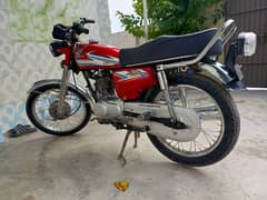 Urgent sale Honda 125 16 model all ok