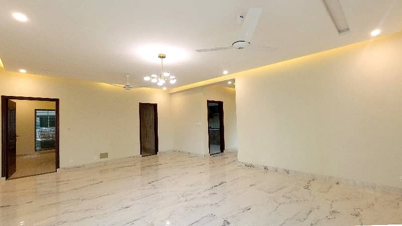 Brand New Flat For Sale In Askari 11 - Sector D Lahore 10