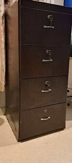 vertical drawers