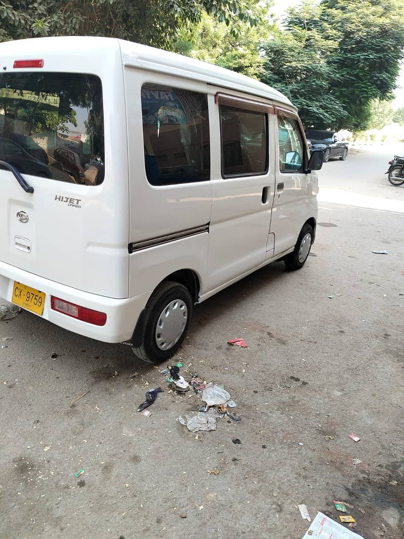 Daihatsu Hijet 2014 5