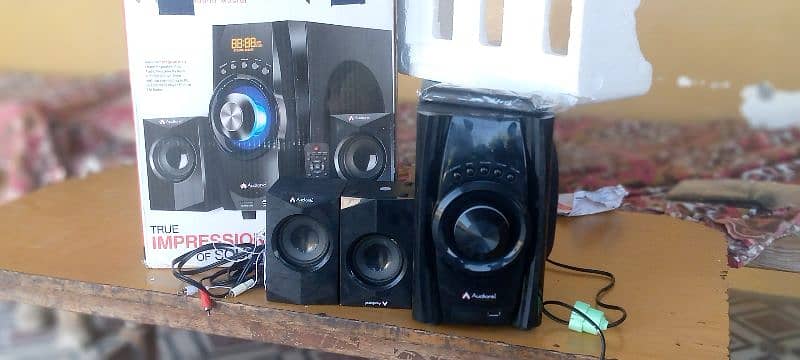 Audionic Mega40  (0 3 1  1  5  1  7 9  6  0  6 WhatsApp 1