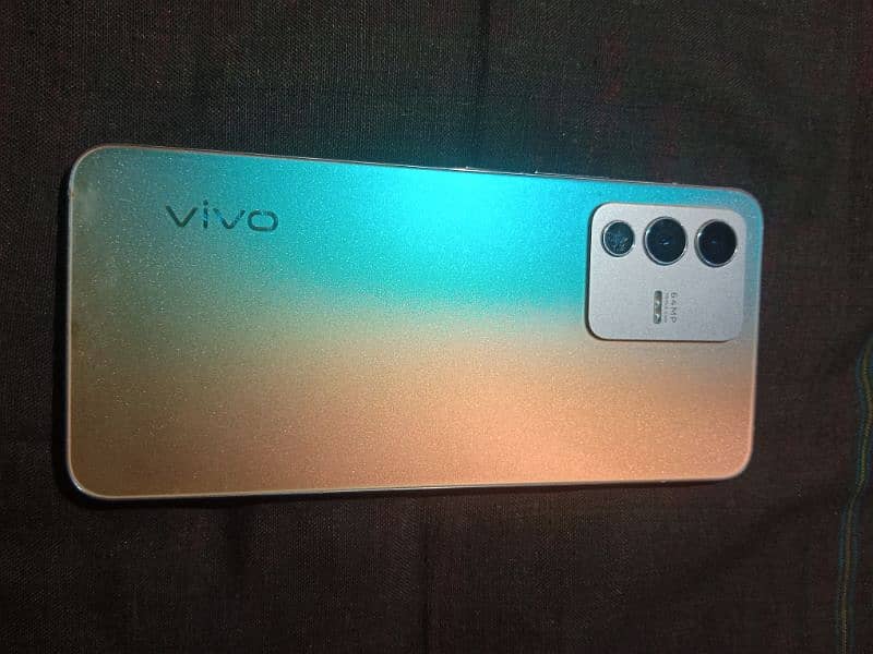 Vivo V23 5G 1