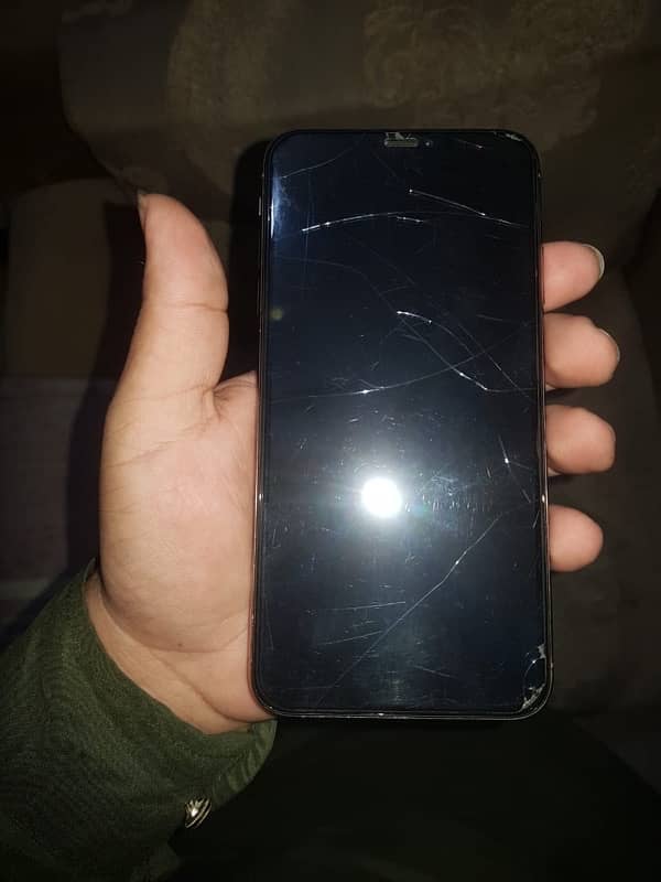 i phone Xs Max 64gb NON PTA FU ZONG SIM WORKING 0