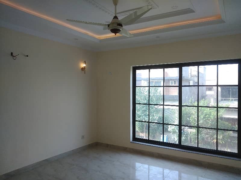 House For rent In Paragon City - Woods Block 0