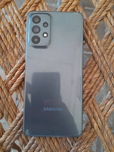 Samsung Galaxy A73 5G 2