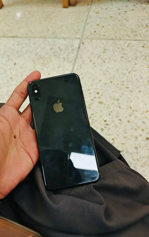 iphone xs max 64gb e sim working 10/10 4