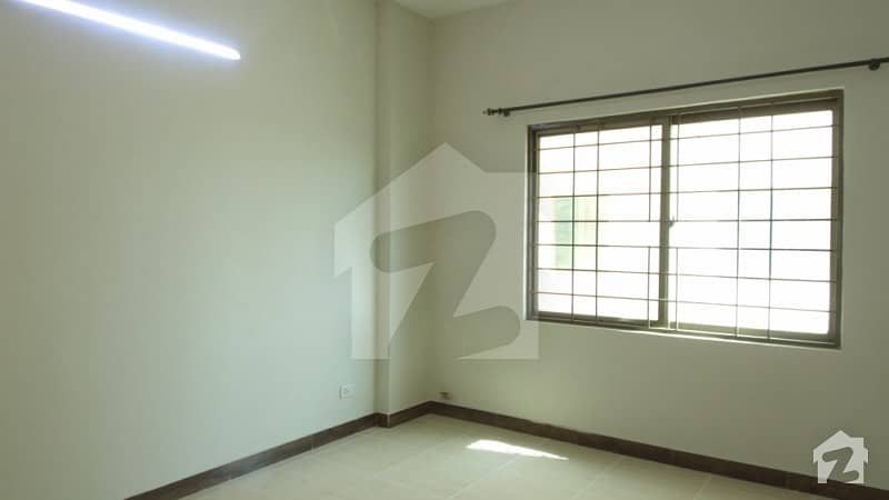 12 Marla 4 Bed 1st Floor Flat For Sale In Askari 11 Lahore 0