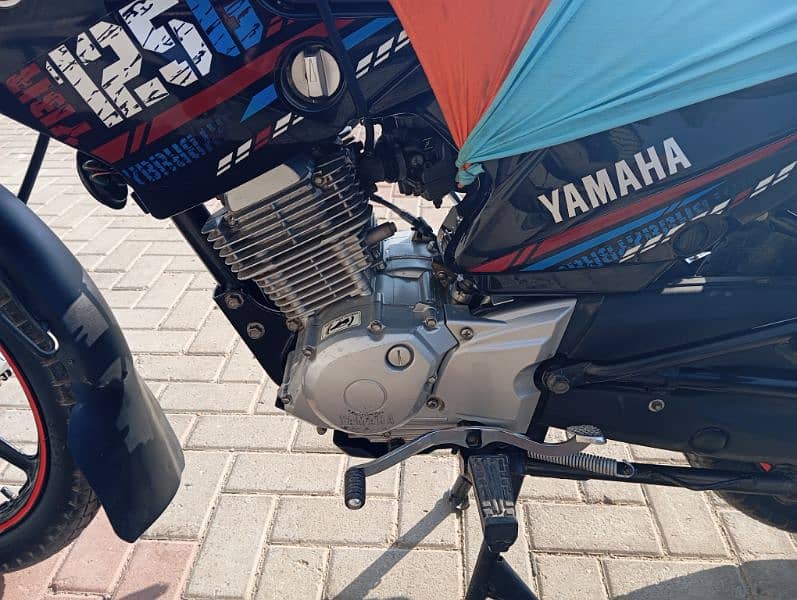 Yamaha YBR 125 g 8