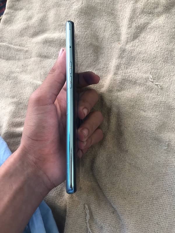 oppo reno 6    -8-128 with box 5