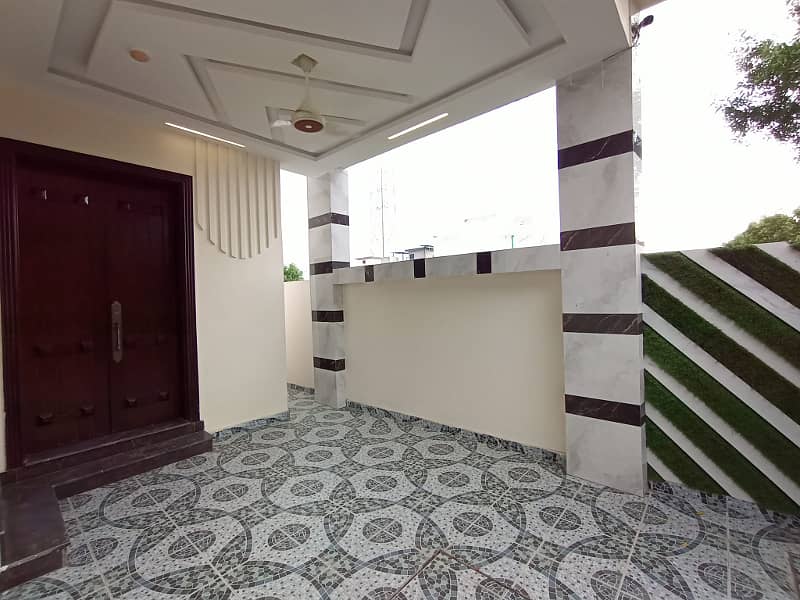 5 MARLA BEAUTIFUL HOUSE FOR RENT IN DHA RAHBER 11 SECTOR 2 7