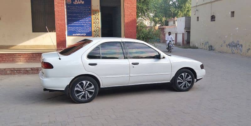 Nissan Sunny 1997 5