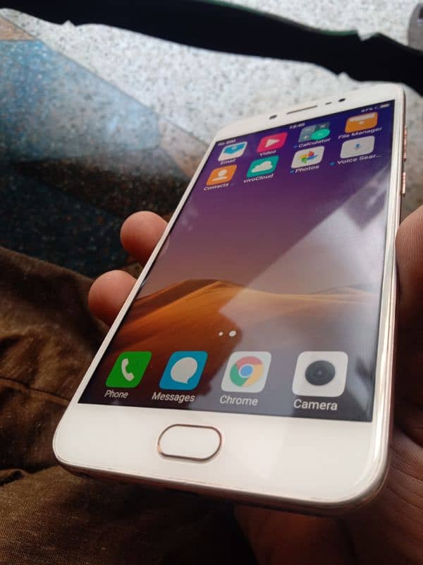 Vivo Y67 for sale urgent 2